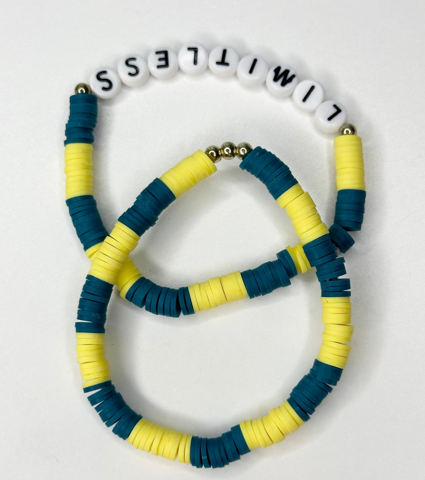 Set of 2 beautiful bracelets