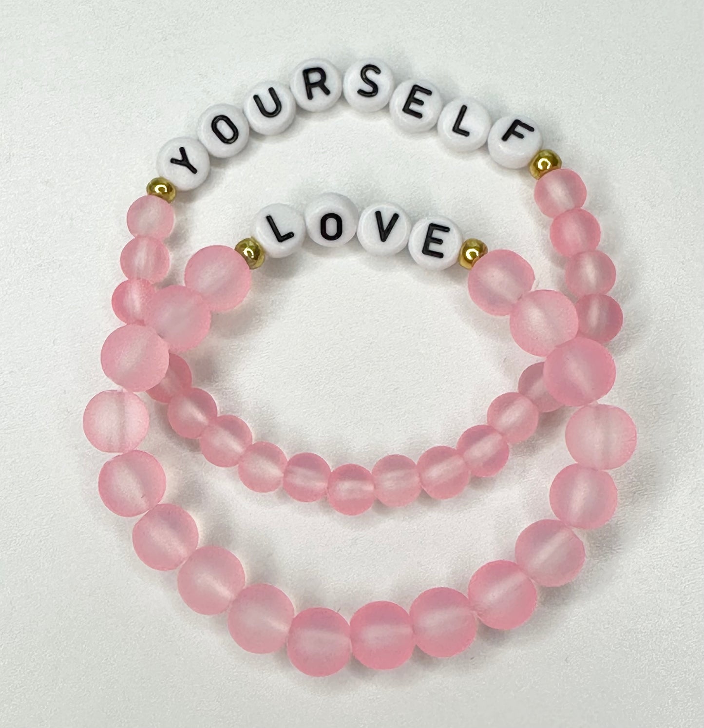 Set of 2 beautiful glass beads bracelets