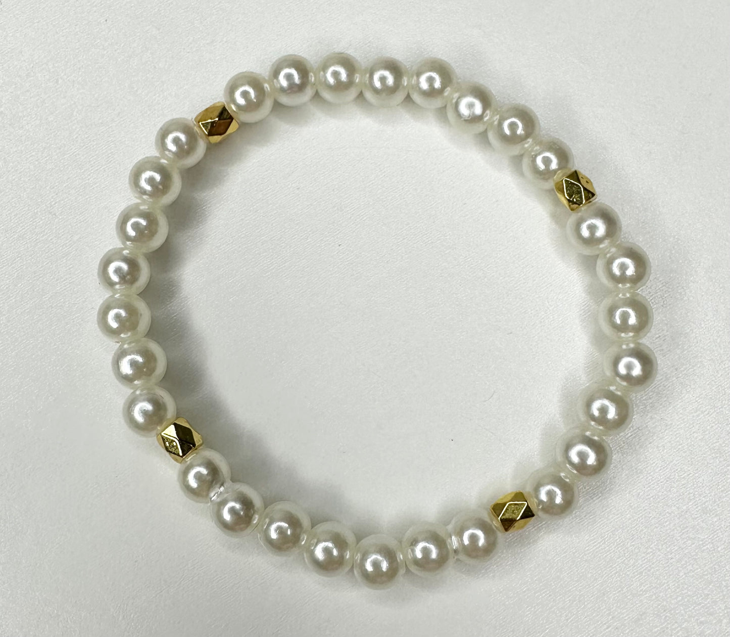 Pearl bracelet